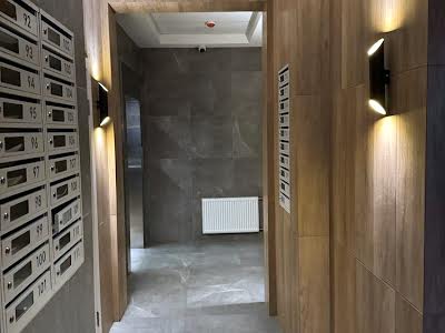 квартира за адресою Михайла Максимовича вул. (Онуфрія Трутенка), 28-Е