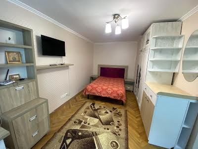 квартира за адресою Братів Дужих вул. (Володимира Комарова), 22