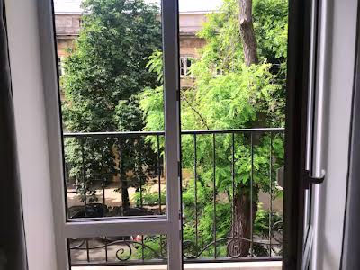 квартира за адресою Святослава Караванського вул. (Жуковського), 26