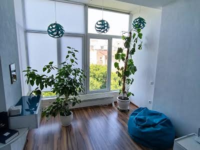 квартира за адресою Олекси Довбуша вул., 37