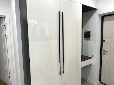 квартира за адресою Дениса Січинського вул., 2
