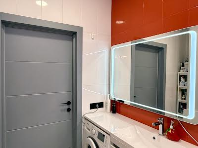 квартира за адресою Юнацька вул., 6