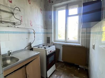 квартира за адресою Богдана Хмельницького вул., 1