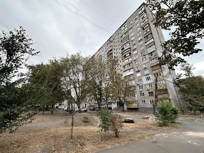 квартира за адресою Київ, Санаторна вул., 18