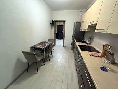квартира за адресою Драгоманова вул., 2