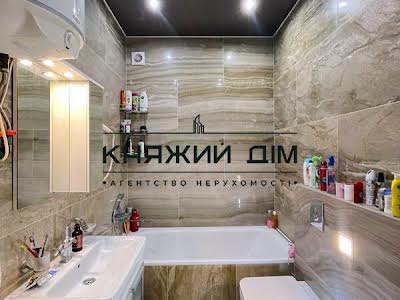 квартира за адресою Зарічна вул., 1-Б