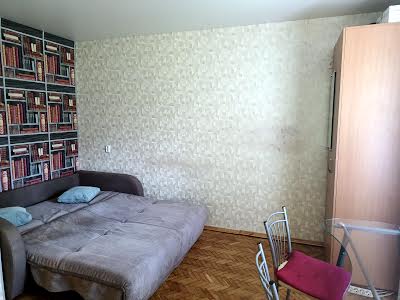 квартира за адресою Михайла Бойчука вул. (Кіквідзе), 42