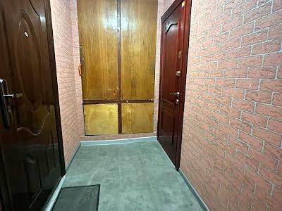 квартира по адресу Героев просп., 17