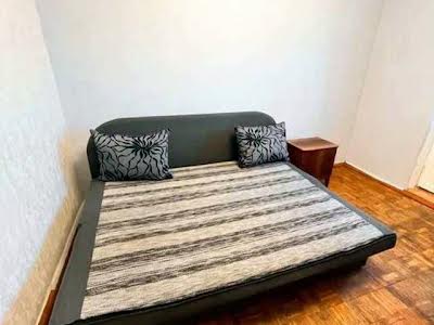 квартира за адресою Оболонська пл. (Дружби Народів СРСР), 5