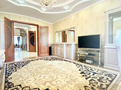 квартира по адресу Леси Украинки бульв., 23