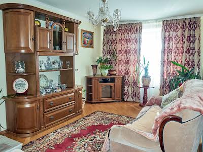 квартира за адресою Левка Лук'яненка вул. (Маршала Тимошенка), 1-В