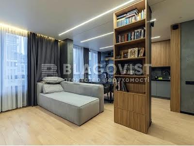 квартира за адресою Салютна вул., 2