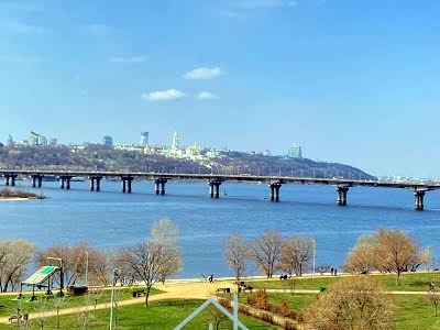квартира за адресою Дніпровська набережна вул., 13