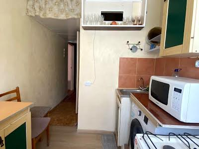 квартира за адресою Наукова вул., 100