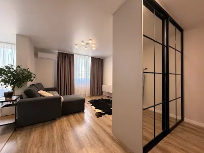 квартира за адресою Михайла Максимовича вул. (Онуфрія Трутенка), 32в
