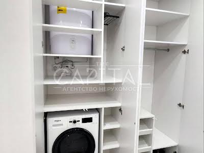 квартира за адресою Зарічна вул., 4к2