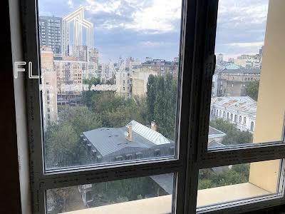 квартира за адресою Жилянська вул., 68