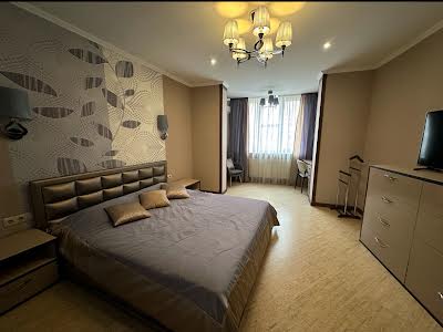 квартира за адресою Федора Ернста вул., 16-Б