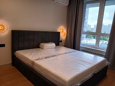 квартира за адресою Драгоманова вул., 31-А
