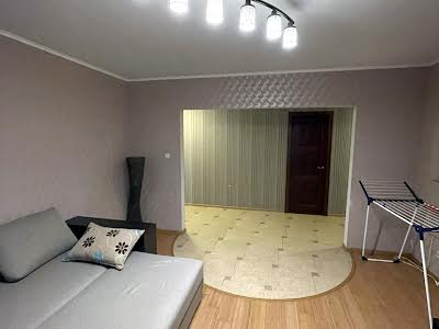 квартира за адресою Георгія Гонгадзе просп. (Радянської України), 9
