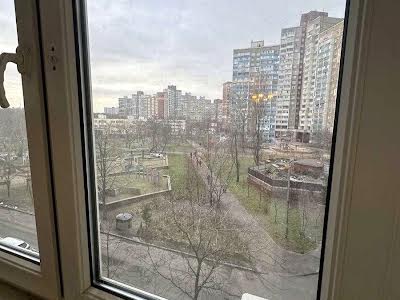 квартира за адресою Академіка Заболотного вул., 18