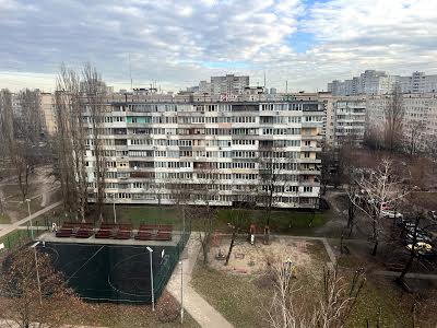 квартира по адресу Олега Мудрака ул. (Генерала Наумова), 33-А