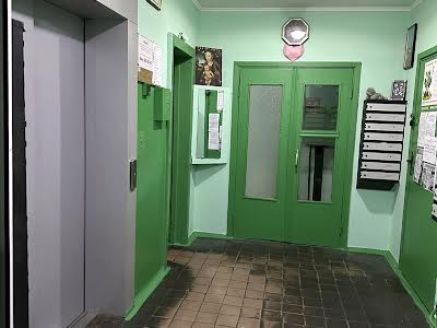 квартира за адресою Академіка Глушкова просп., 33