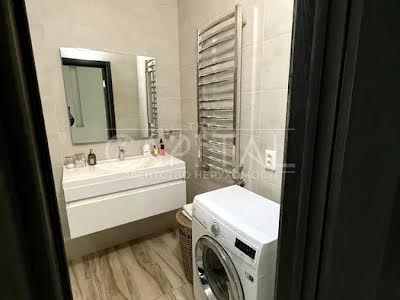 квартира за адресою Академіка Глушкова просп., 9г