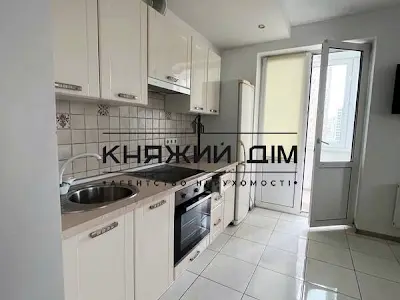 квартира за адресою Феодосійська вул., 3-В