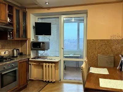 квартира за адресою Академіка Євгена Лазаренка вул., 36