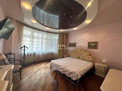 квартира за адресою Старонаводницька вул., 6Б