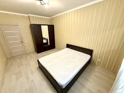 квартира за адресою Олени Пчілки вул., 8