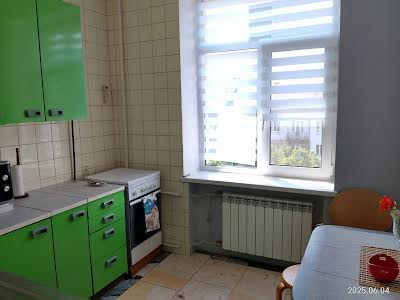 квартира за адресою Будівельників вул., 38/14