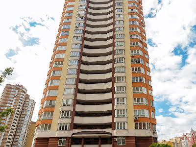квартира за адресою Анни Ахматової вул., 32/18