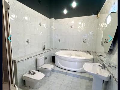 квартира по адресу Исполкомовская ул., 7