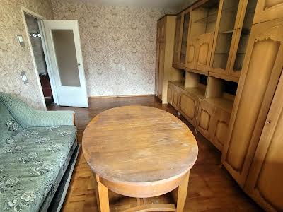 квартира за адресою Олександра Довженка вул., 16-В