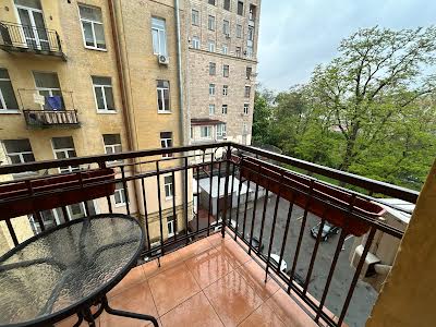квартира за адресою Заньковецької вул., 6
