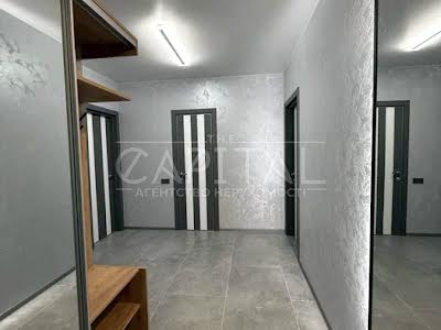 квартира за адресою Степана Бандери просп., 32-Д