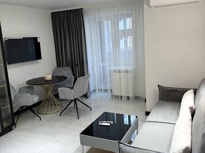 квартира за адресою Галицький пров., 7б