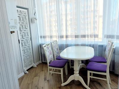 квартира за адресою Академіка Амосова вул., 63