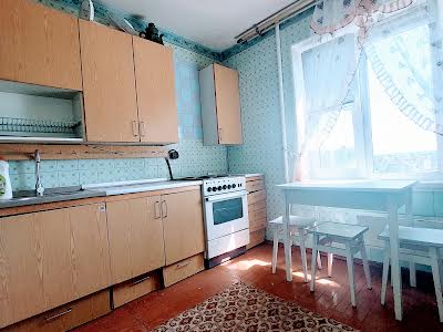 квартира за адресою Володимира Висоцького бульв., 9