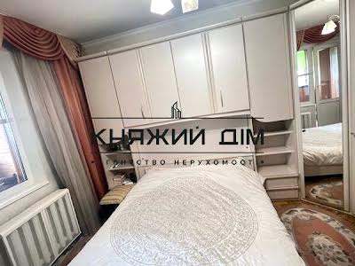 квартира по адресу Драгоманова ул., 14А