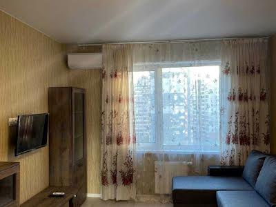 квартира за адресою Вишняківська вул., 4