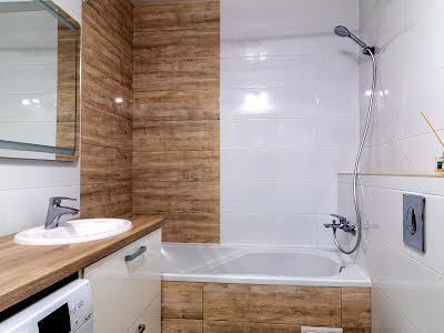 квартира за адресою Практична вул., 3