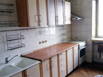 квартира за адресою Верховинна вул., 91