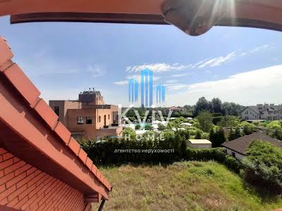 будинок за адресою Набережна