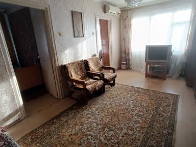 квартира за адресою Паустовского, 15