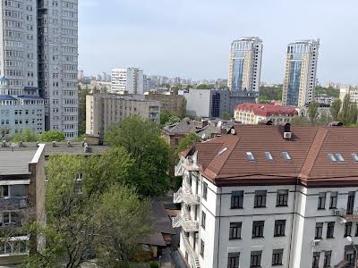 квартира за адресою Кирило-Мефодіївська вул., 2
