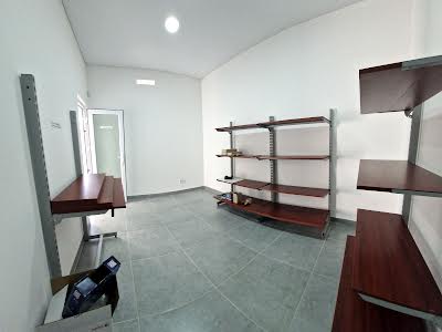 комерційна за адресою Бігова вул., 17