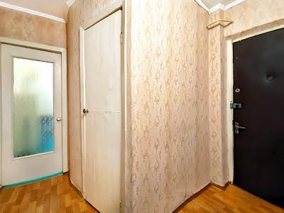 квартира за адресою Фабрично-Заводська вул., 25
